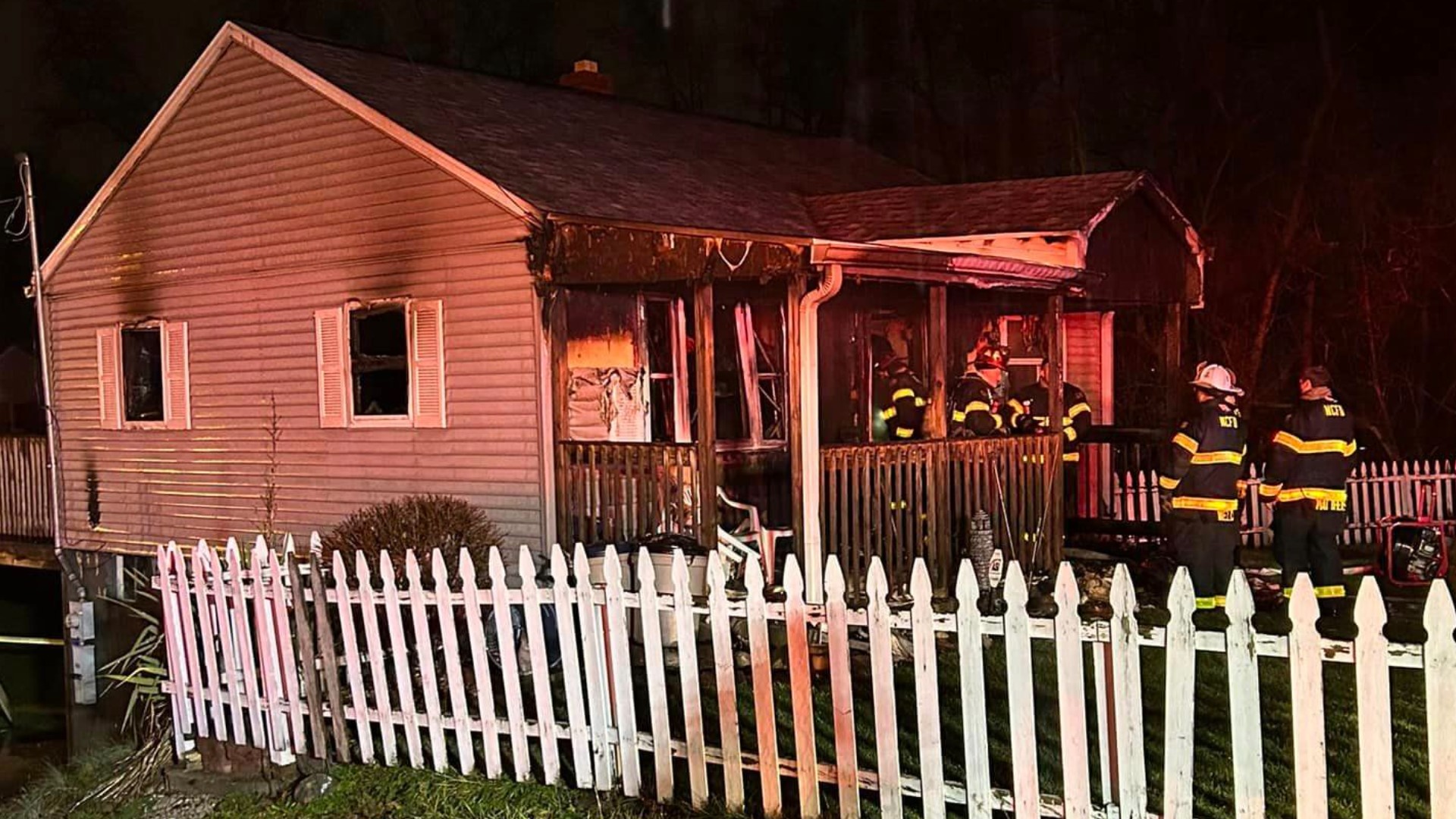 2 found dead in house fire in New Castle