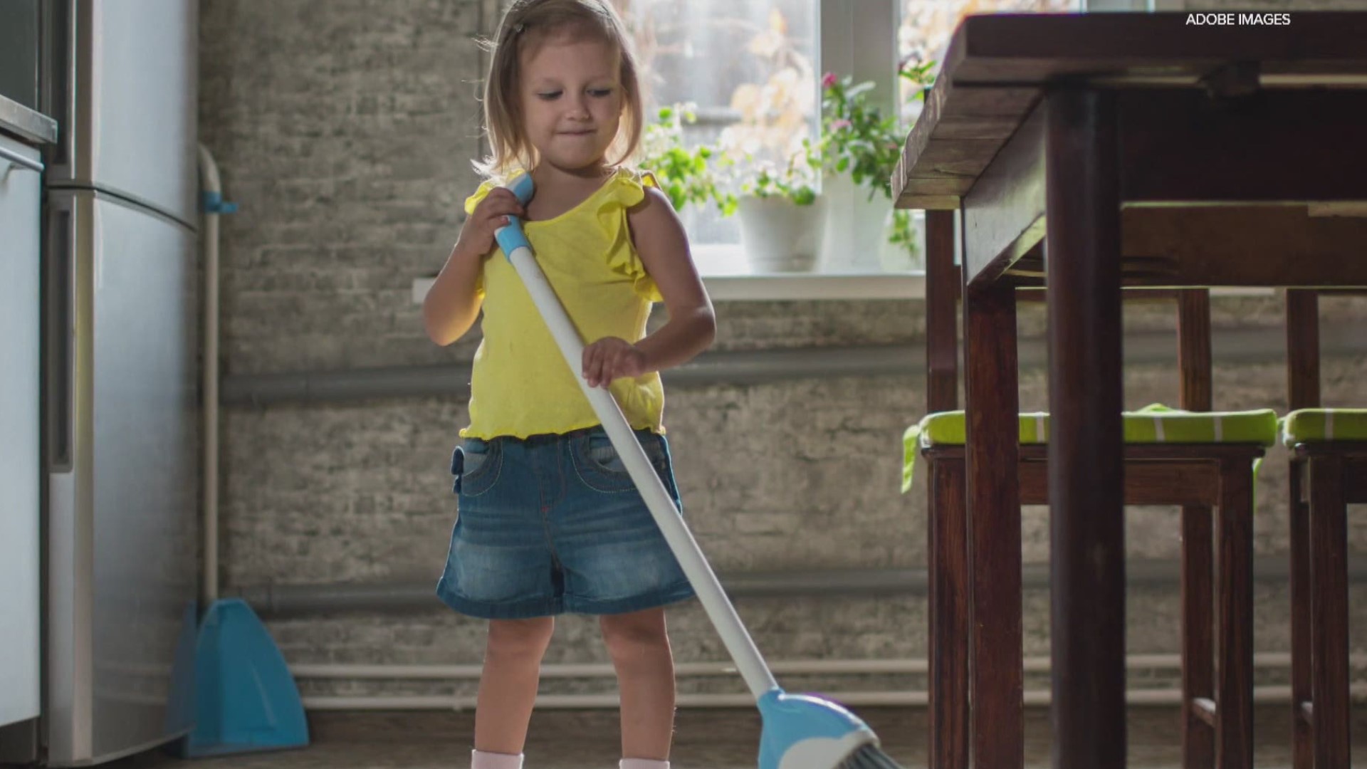 When should parents start giving chores and allowances to their kids? 13News Education Expert Jennifer Brinker shares some advice.