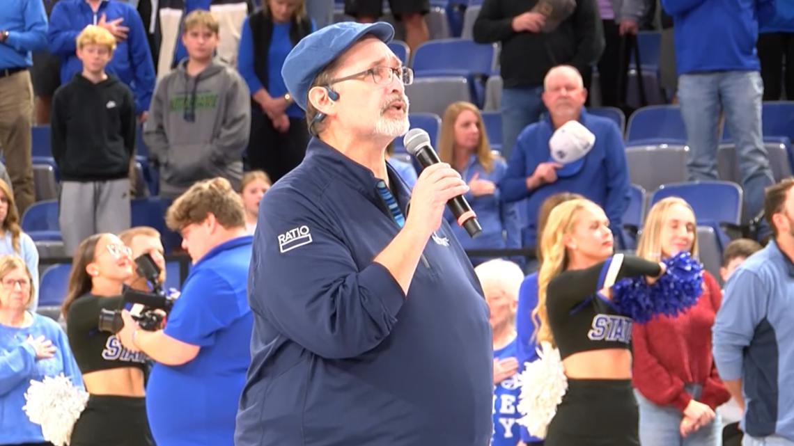 Richard Goodall sings at Indiana State basketball game | wthr.com