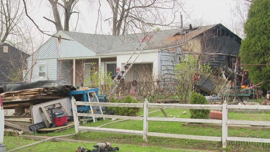 IFD: Wind spreads fire from burning boxes to 2 east Indianapolis homes