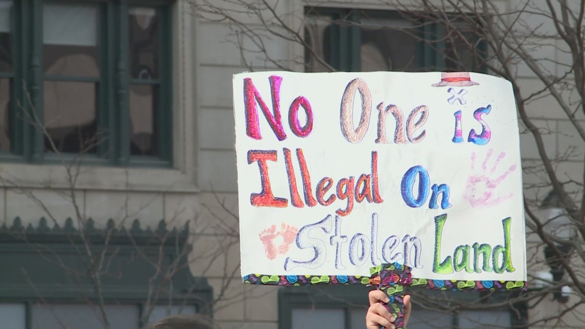 Hoosiers continue ICE protests amid DHS partial government shutdown