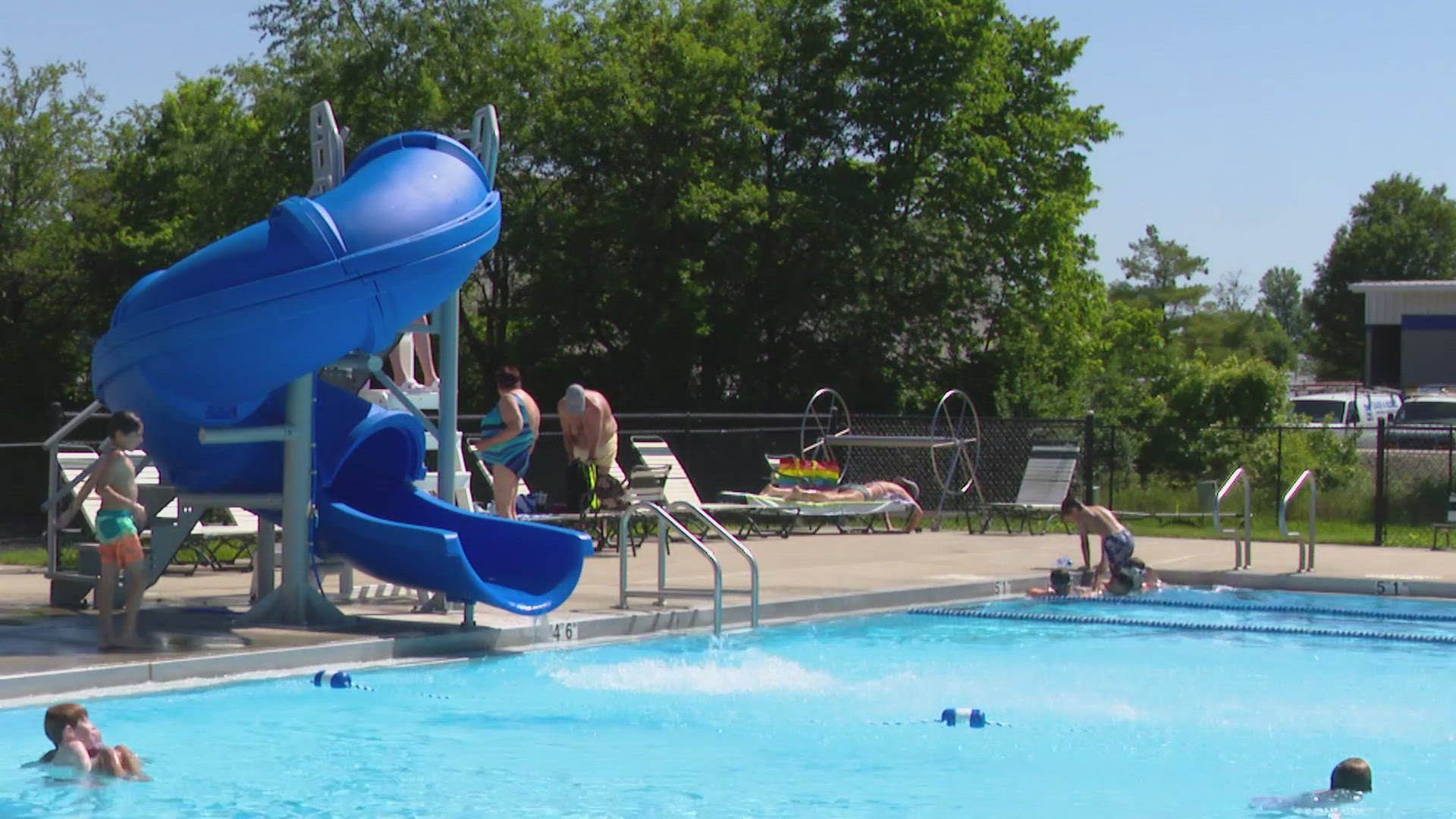 13News reporter Gina Glaros reports on why the YMCA of Greater Indianapolis is putting on free community pool day.