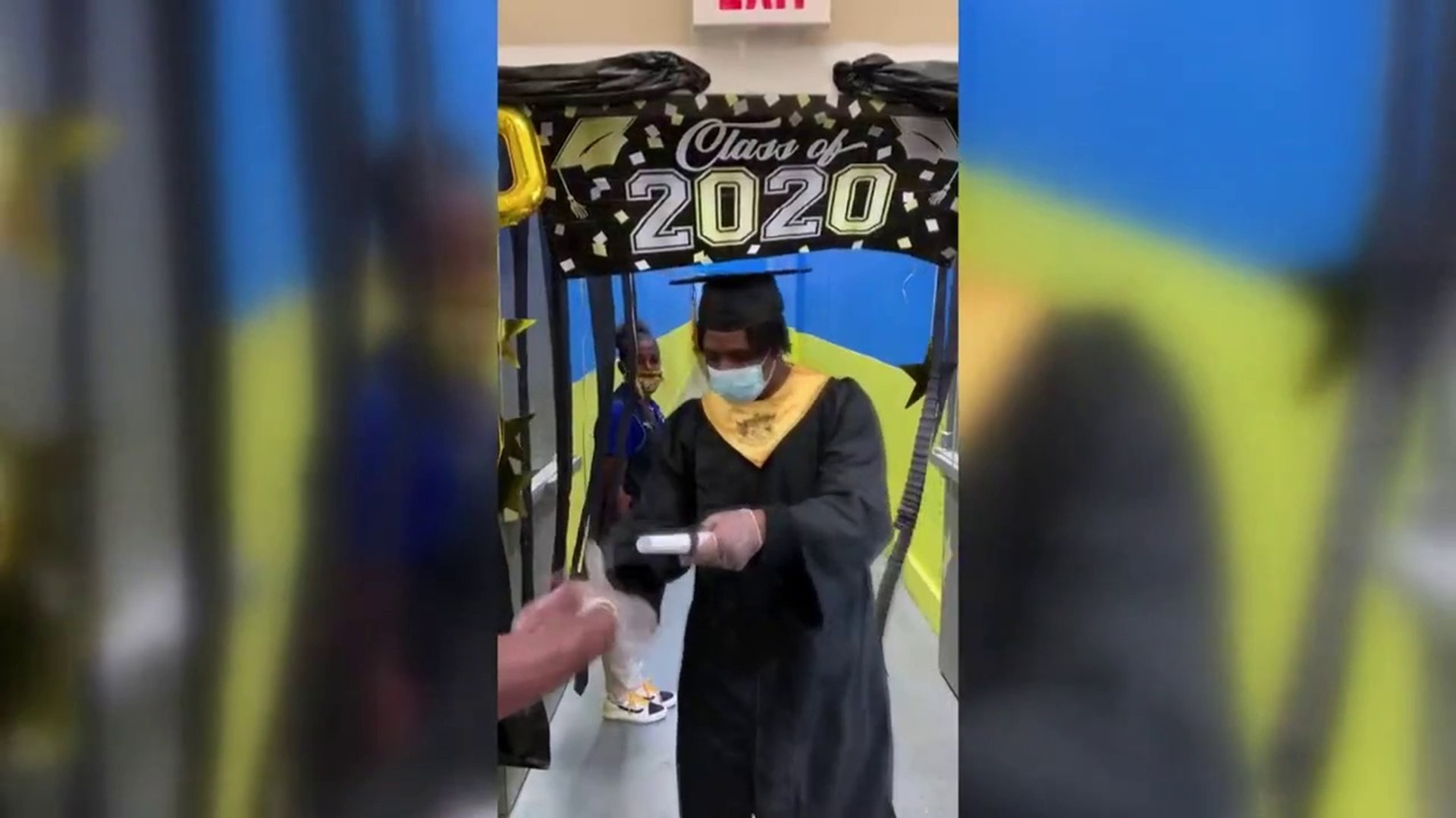 Georgia Walmart holds graduation ceremony