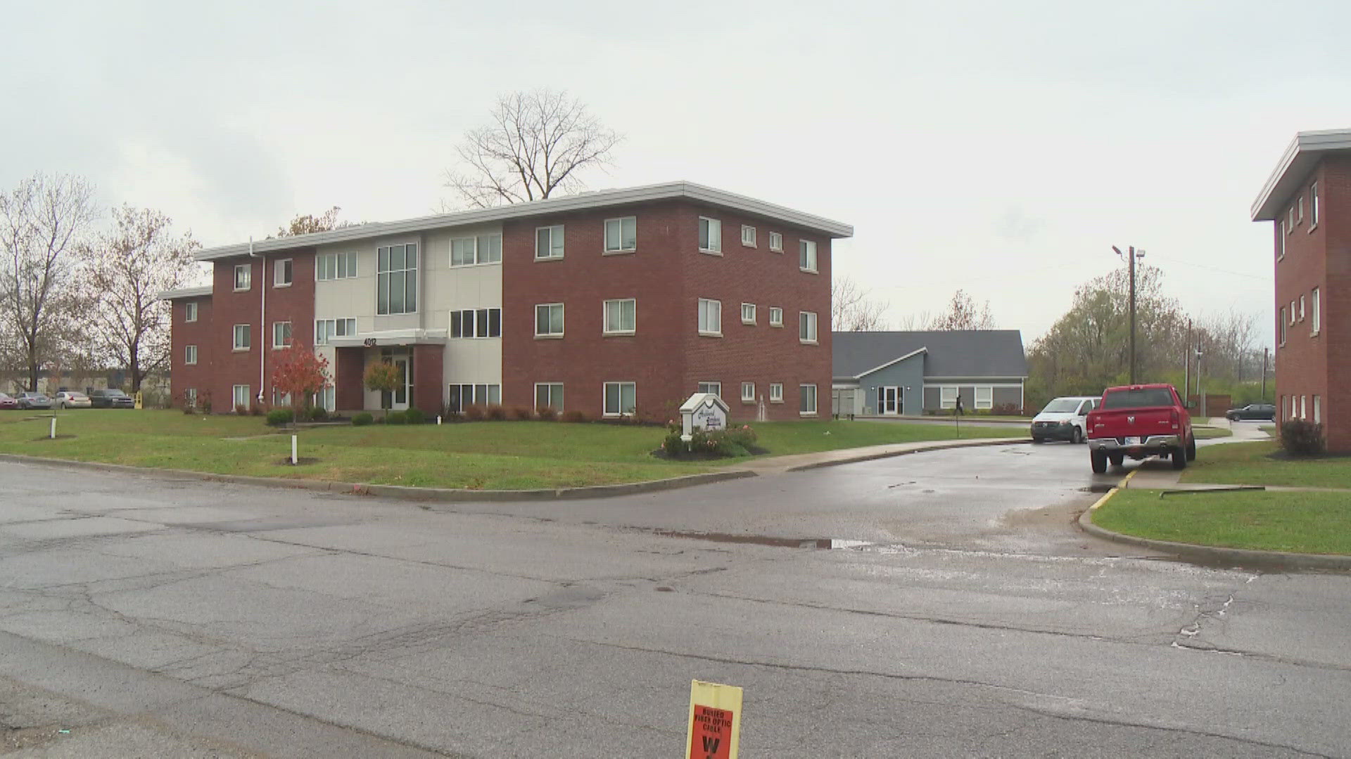 13News reporter Lauren Kostiuk shares frustration from tenants at Hubbard Gardens apartments with some living in sewage and mold