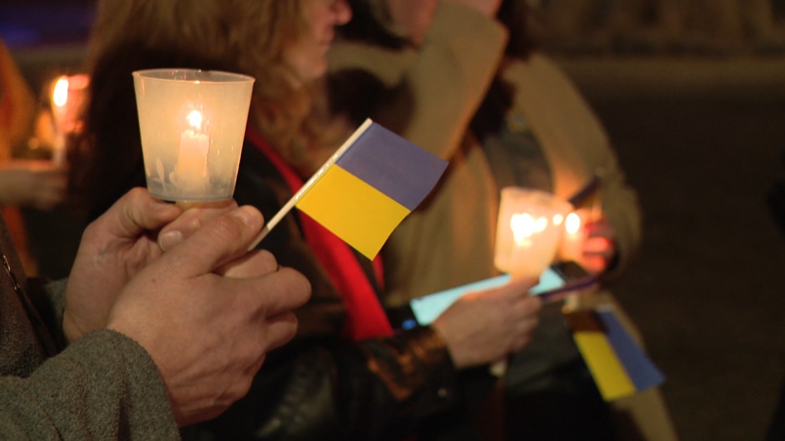 Mooresville residents come together to pray for Ukraine - Vimarsana News