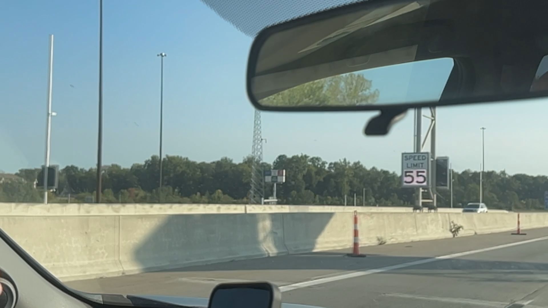 The speed limit can drop as low as 35 MPH on I-465.