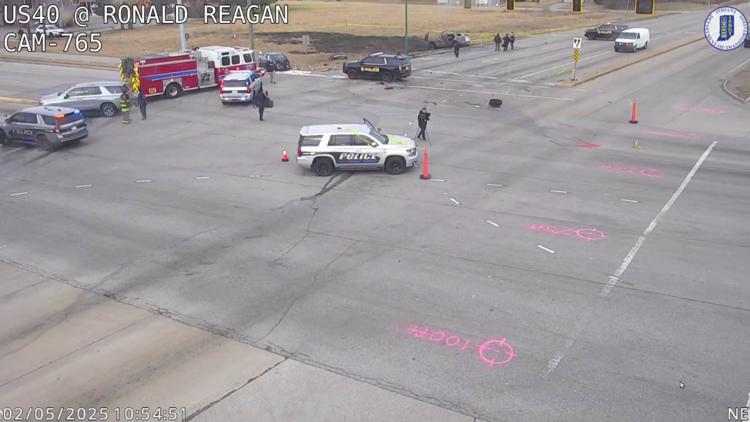 1 dead, multiple injured, including Avon police officers, after Plainfield crash