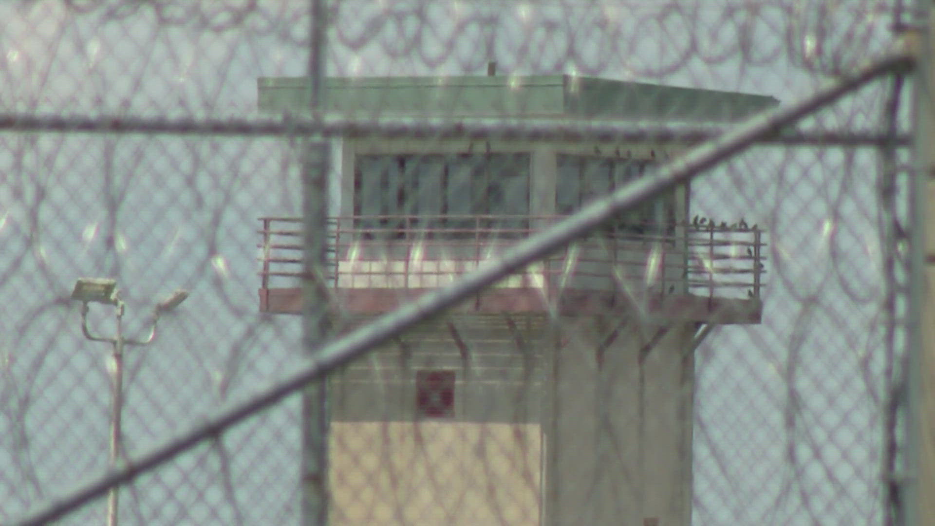 Report: Trump administration mobilizing up to 1,700 National Guardsmen in  Indiana, 18 other states