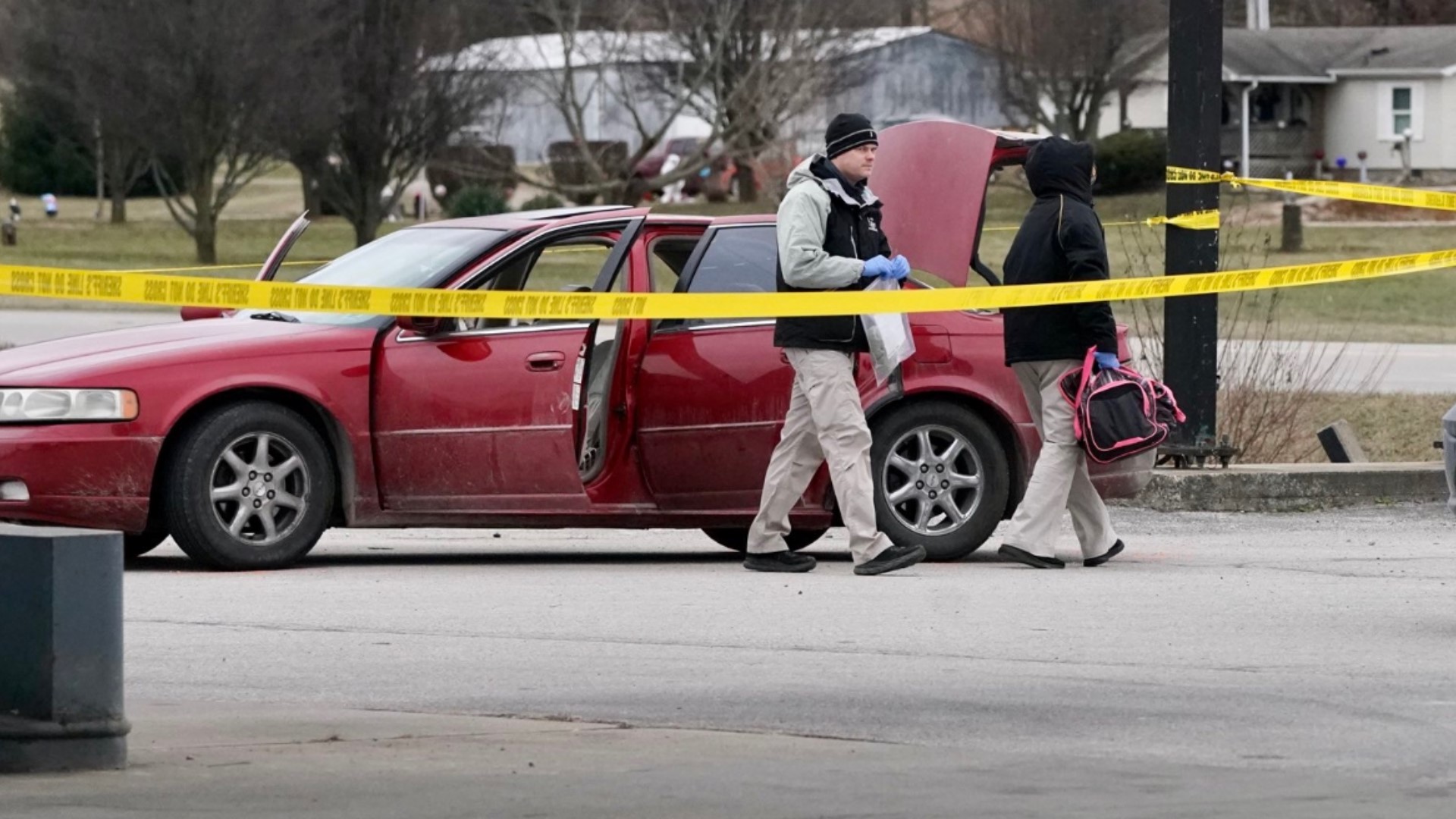 2 officers shot in Mitchell, Indiana Sunday morning | wthr.com