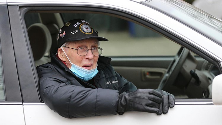 Kokomo World War II veteran gets surprise parade for his 95th birthday