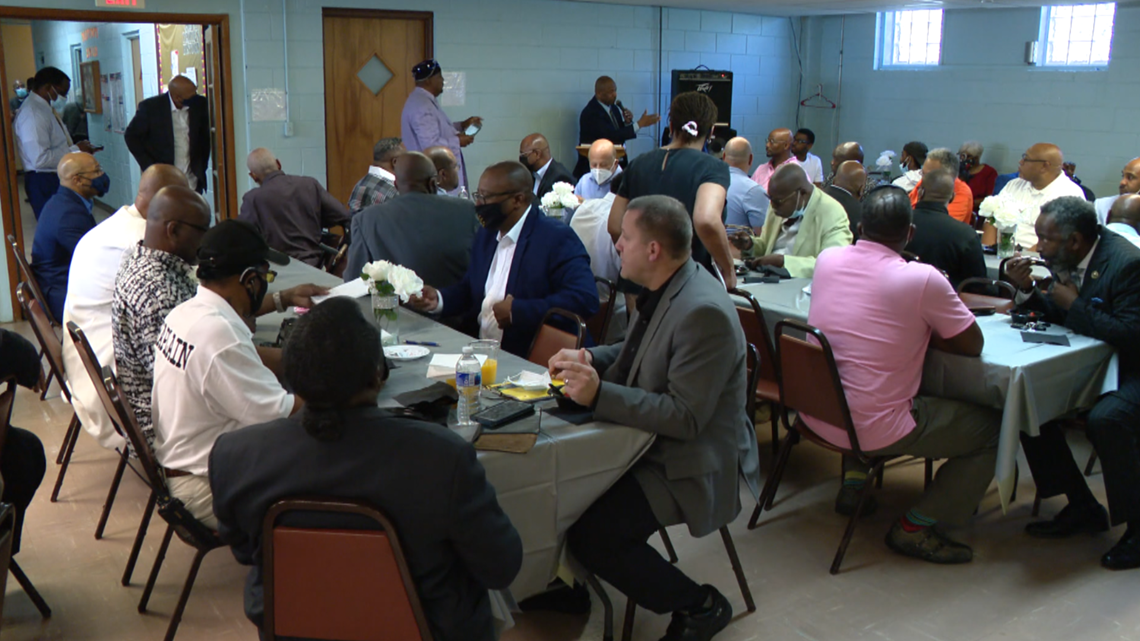Indianapolis clergy gathers for peace march, violent crime discussion - Vimarsana News