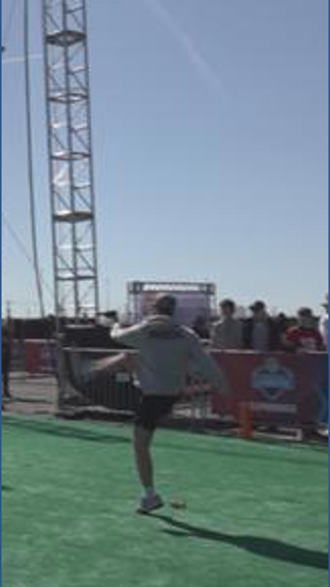 Fans put own skills to test at NFL Combine Experience | wthr.com