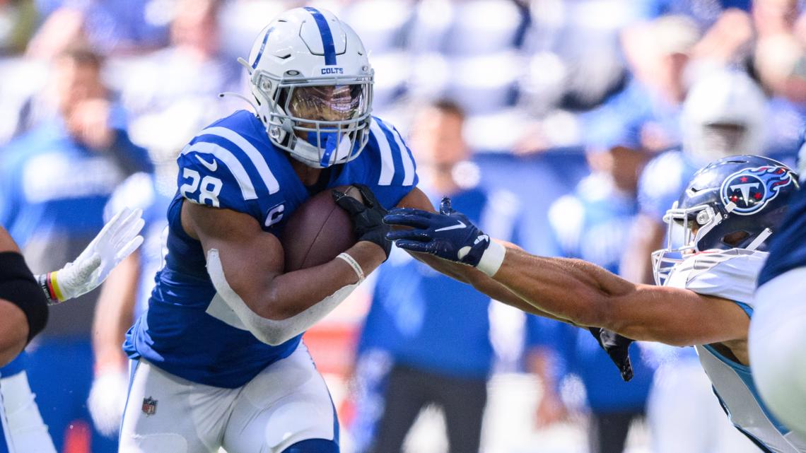 Indianapolis Colts GM gives update on Jonathan Taylor contract dispute