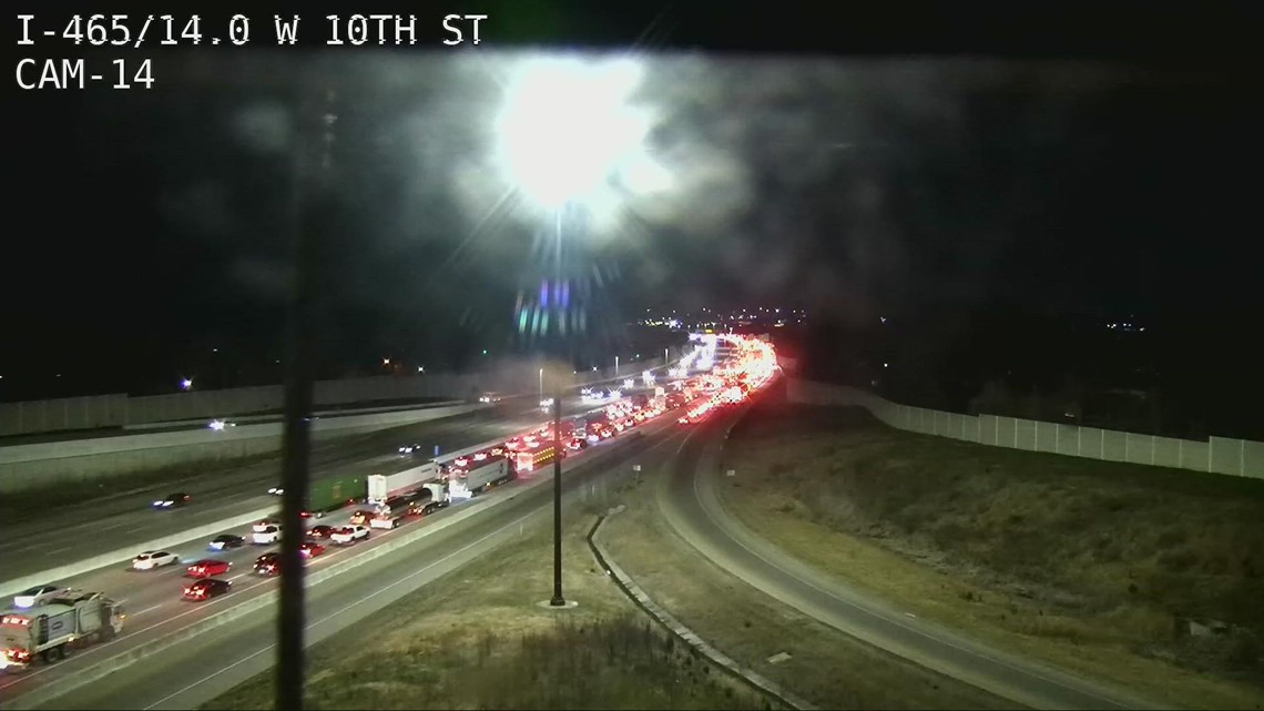 Crash closes I-465 northbound on Indy's west side | wthr.com