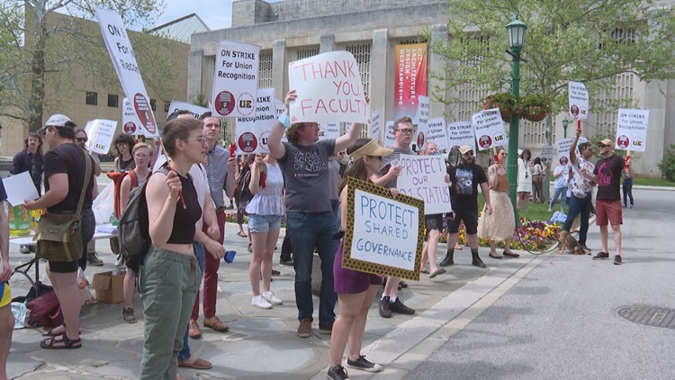 IU faculty votes to support grad students unionizing
