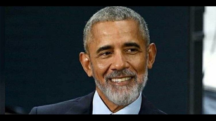 Altered Obama photo sends social media into a frenzy