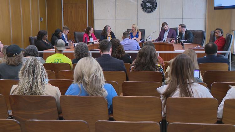 Council committee receives final report on Hogsett’s handling of harassment allegations