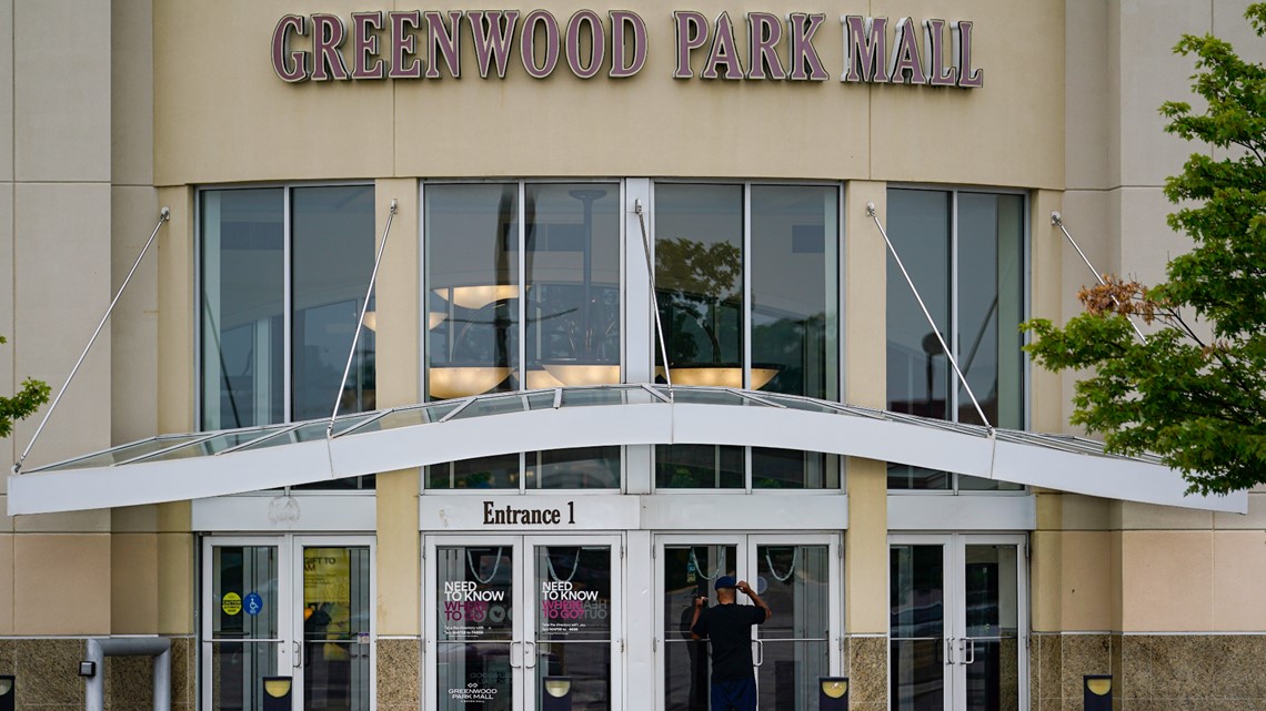 Von Maur Greenwood Park Mall, Greenwood Park Mall the fourt…