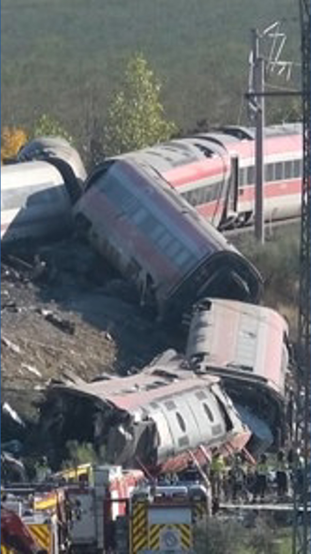 At least 68 killed in high-speed train crash in Spain | wthr.com