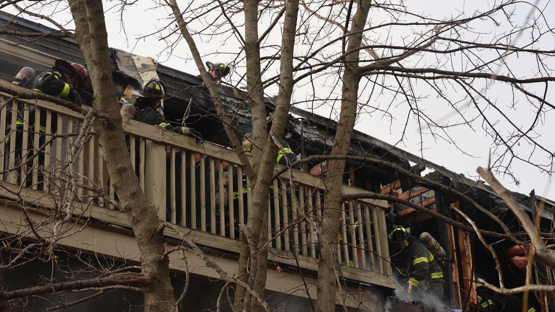 8 adults, 7 children displaced after apartment fire on Indianapolis ...