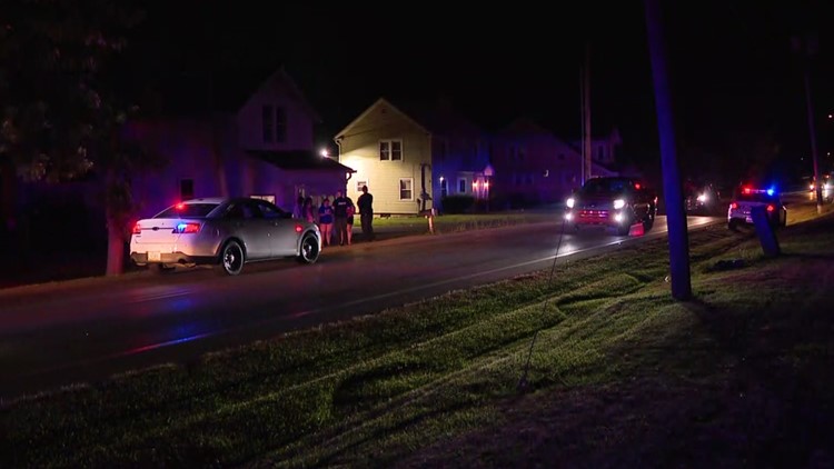 Child critically wounded in southeast Indianapolis shooting
