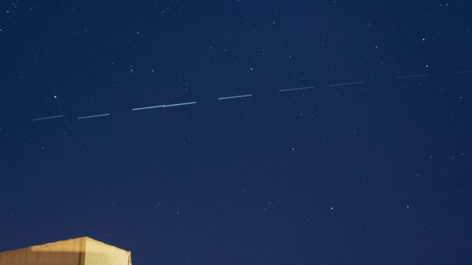 Starlink satellites form curious train across night sky | 10tv.com