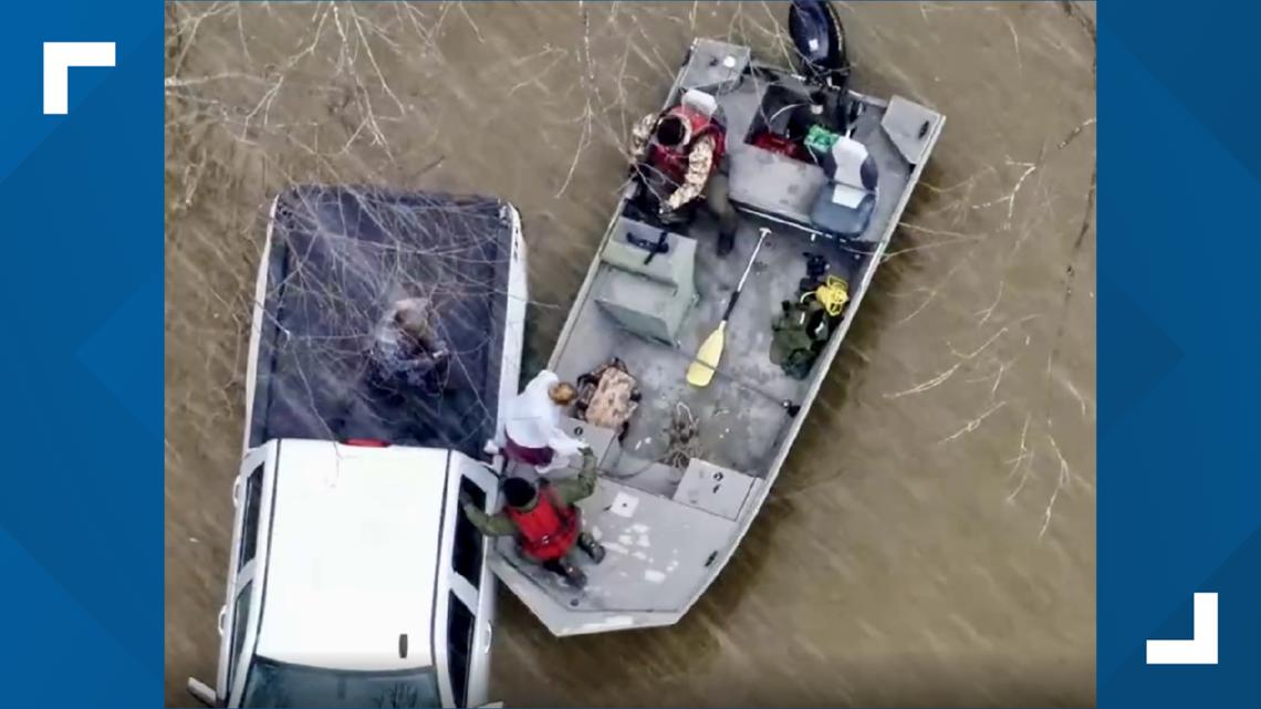 2 people rescued from floodwater in southern Indiana