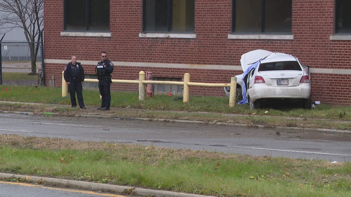 1 Person Dead In South Indy Crash | Wthr.com