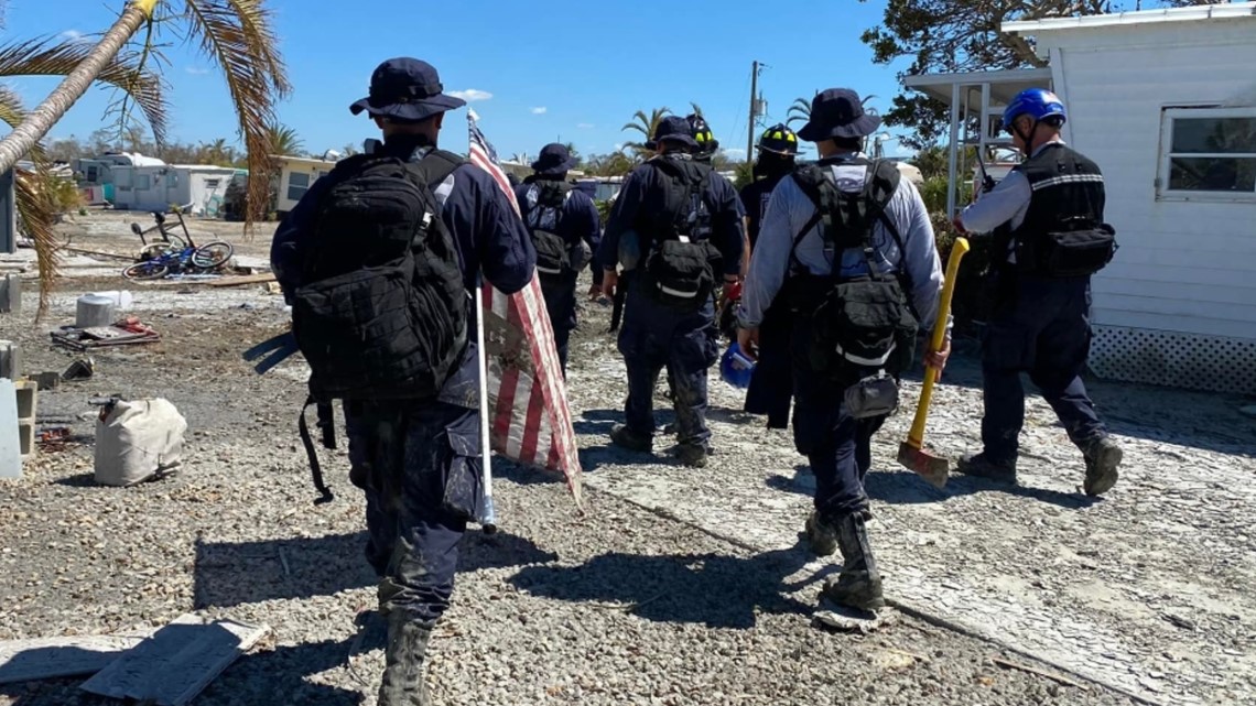 INTF1 pulls US flags from rubble left behind by Hurricane Ian | wthr.com