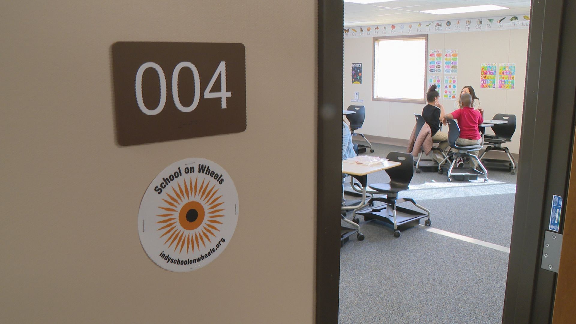 School on Wheels comes to schools where there are students experiencing homelessness. They hold 45-minute sessions with the student to offer individualized tutoring.