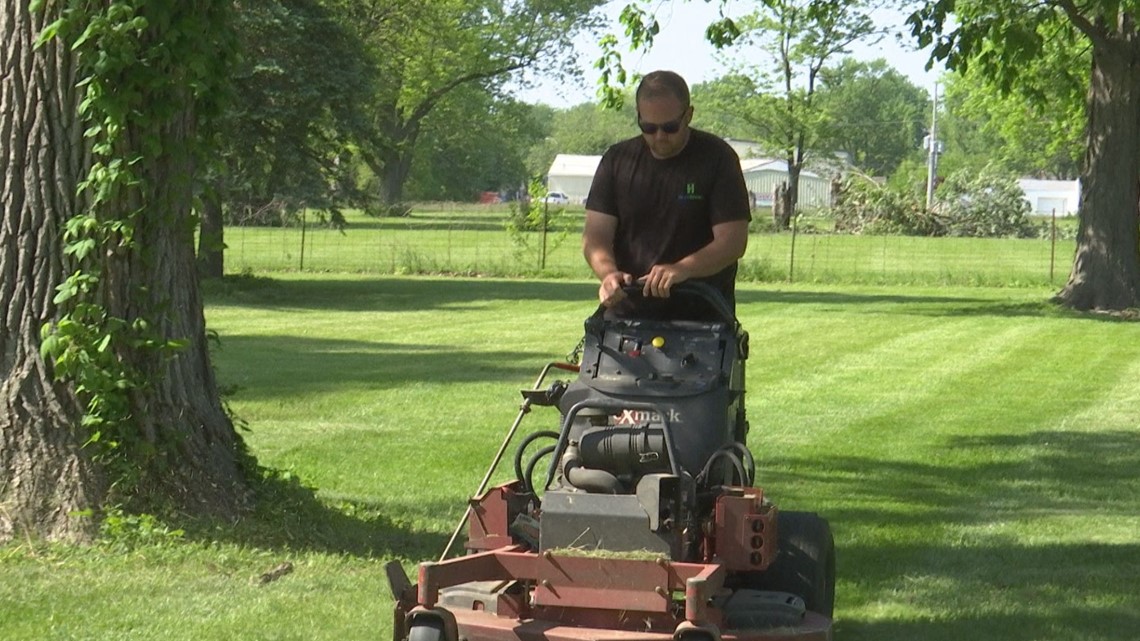 Landscaping company provides jobs for addicts in recovery