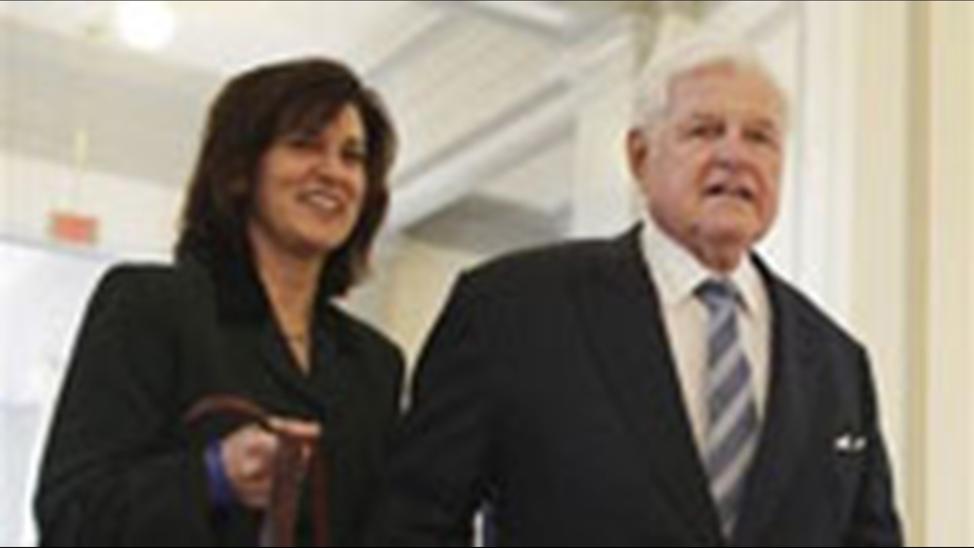 Kennedy memoir reveals remorse over Chappaquiddick(02)