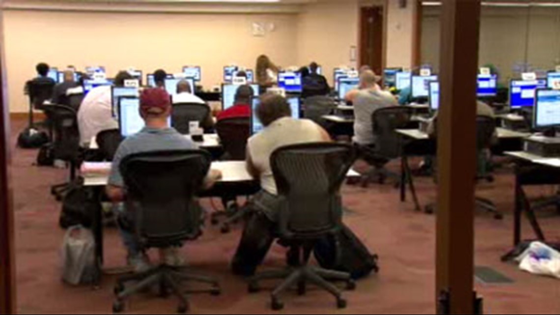 Indianapolis Public Library, Comcast offer computer classes