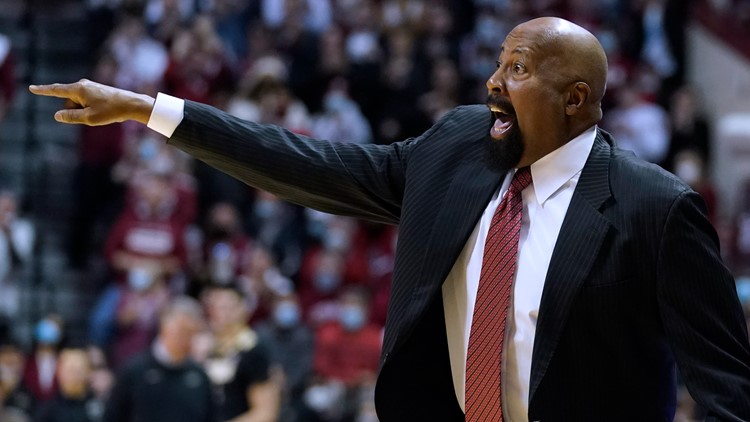 A brief but comprehensive guide to Mike Woodson's suit