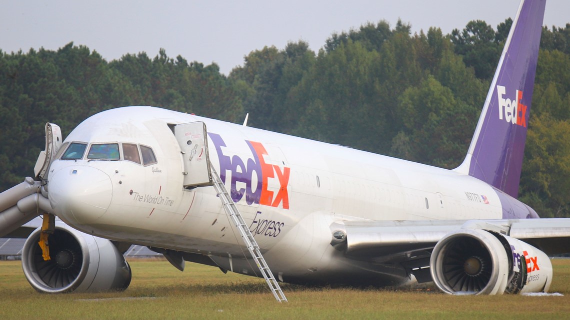 FedEx plane forced to crash land in Chattanooga