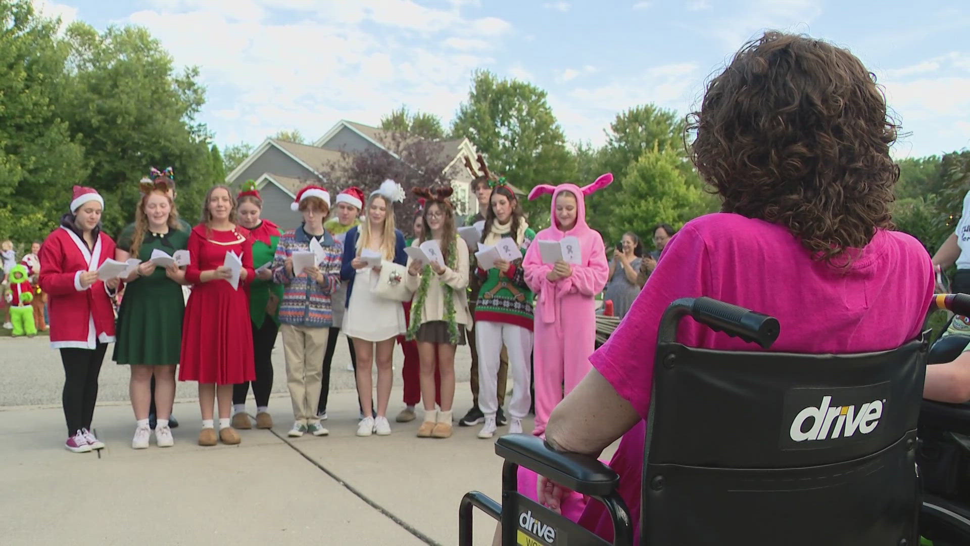 Lorie Graves is on home hospice as she battles ovarian cancer. Her husband, Steven, hosted a Christmas block party for her and the community Saturday night. 