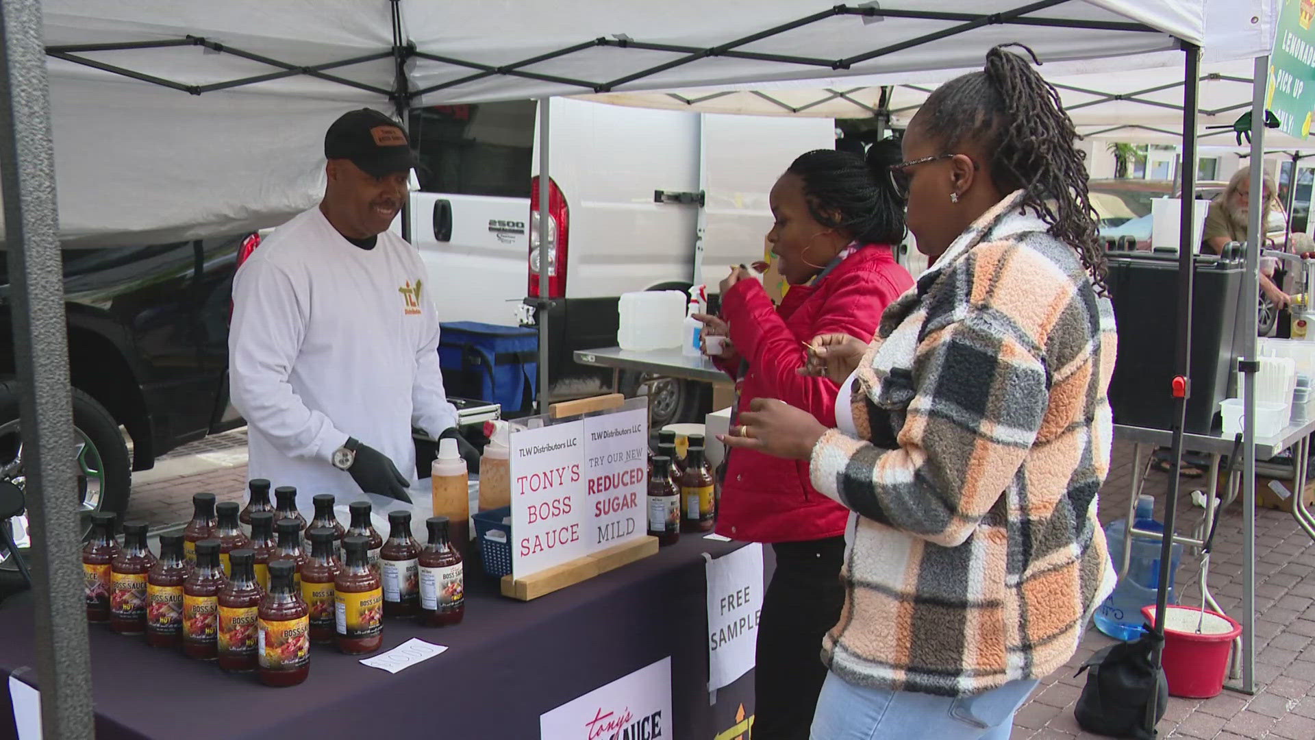 Original Farmers Market returns to Monument Circle for 2025 season ...