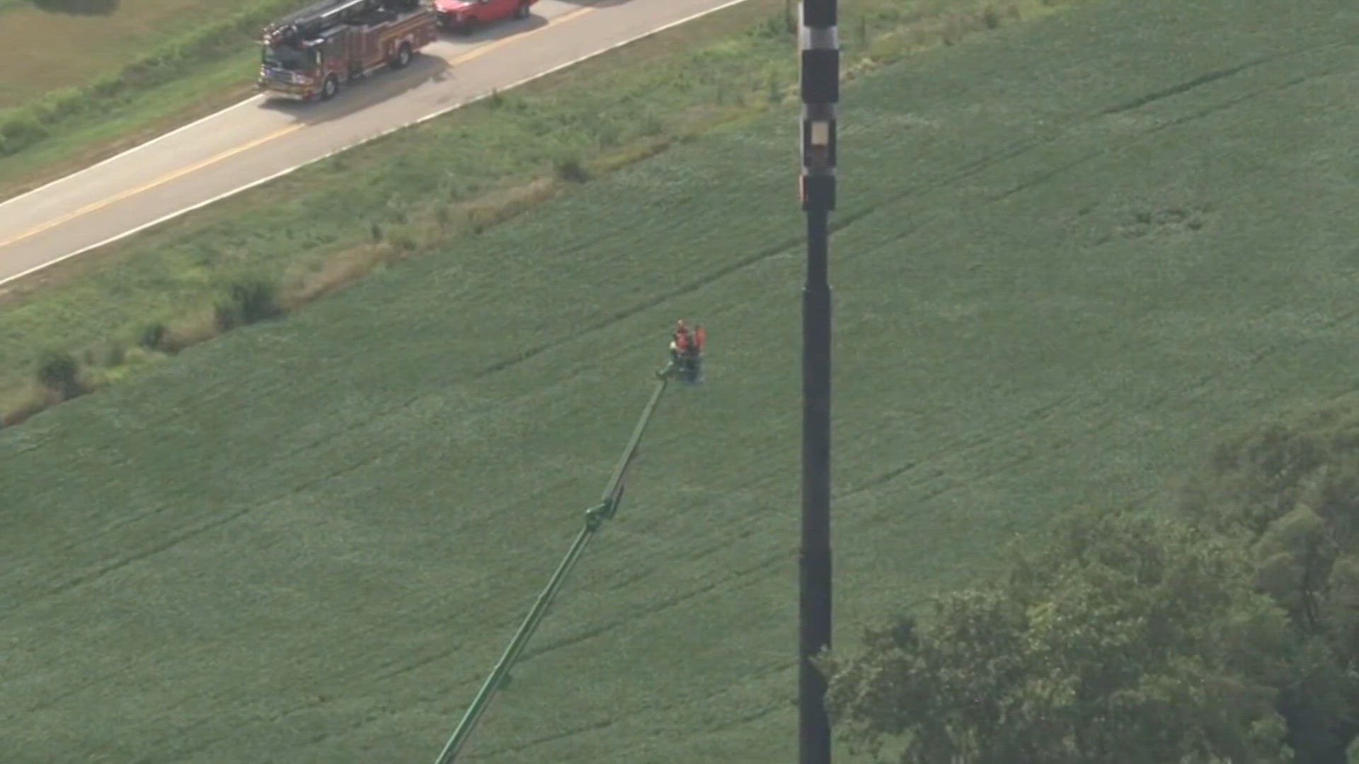 Jammed Machine Man gets stuck in a sign 130 feet in the air for 5 hours | wthr.com