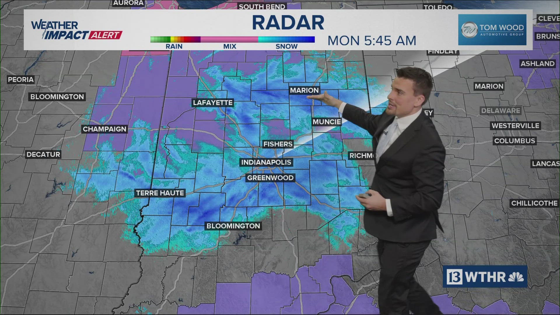 Bursts of snow pushing across Indiana, just heavy enough to coat the ...