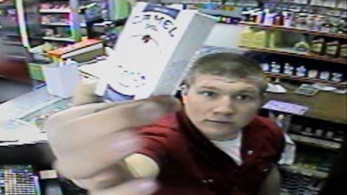 Man breaks into store to steal cigarettes, but leaves cash