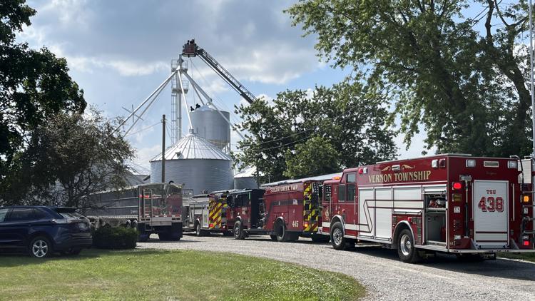 Crews rescue man from Hancock Co. grain bin
