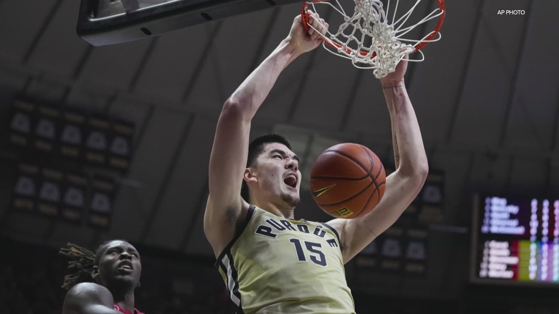 Zach Edey withdraws from NBA draft, returning to Purdue