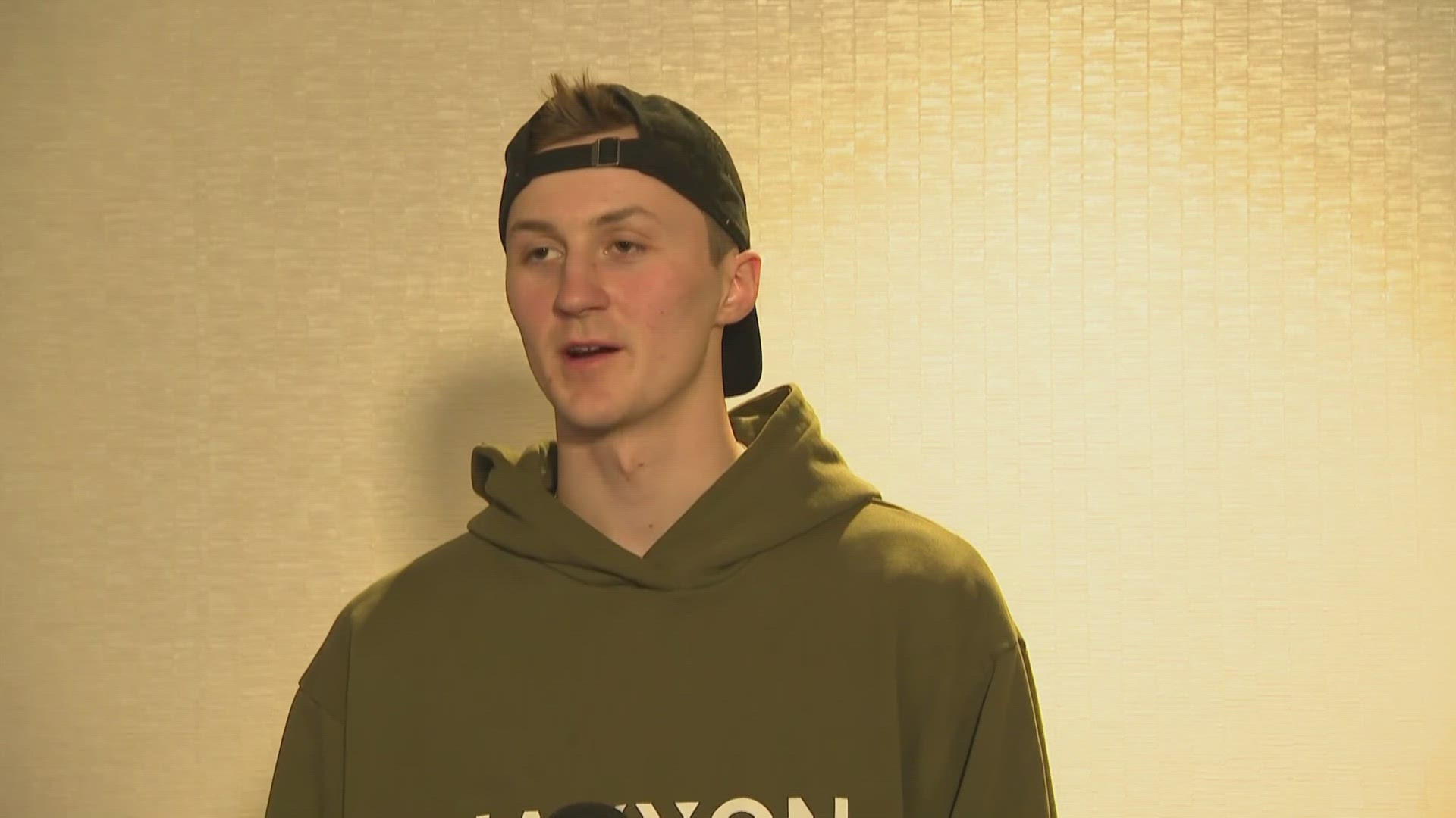 Hidalgo, No. 17 Notre Dame win 7458 over No. 22 Louisville