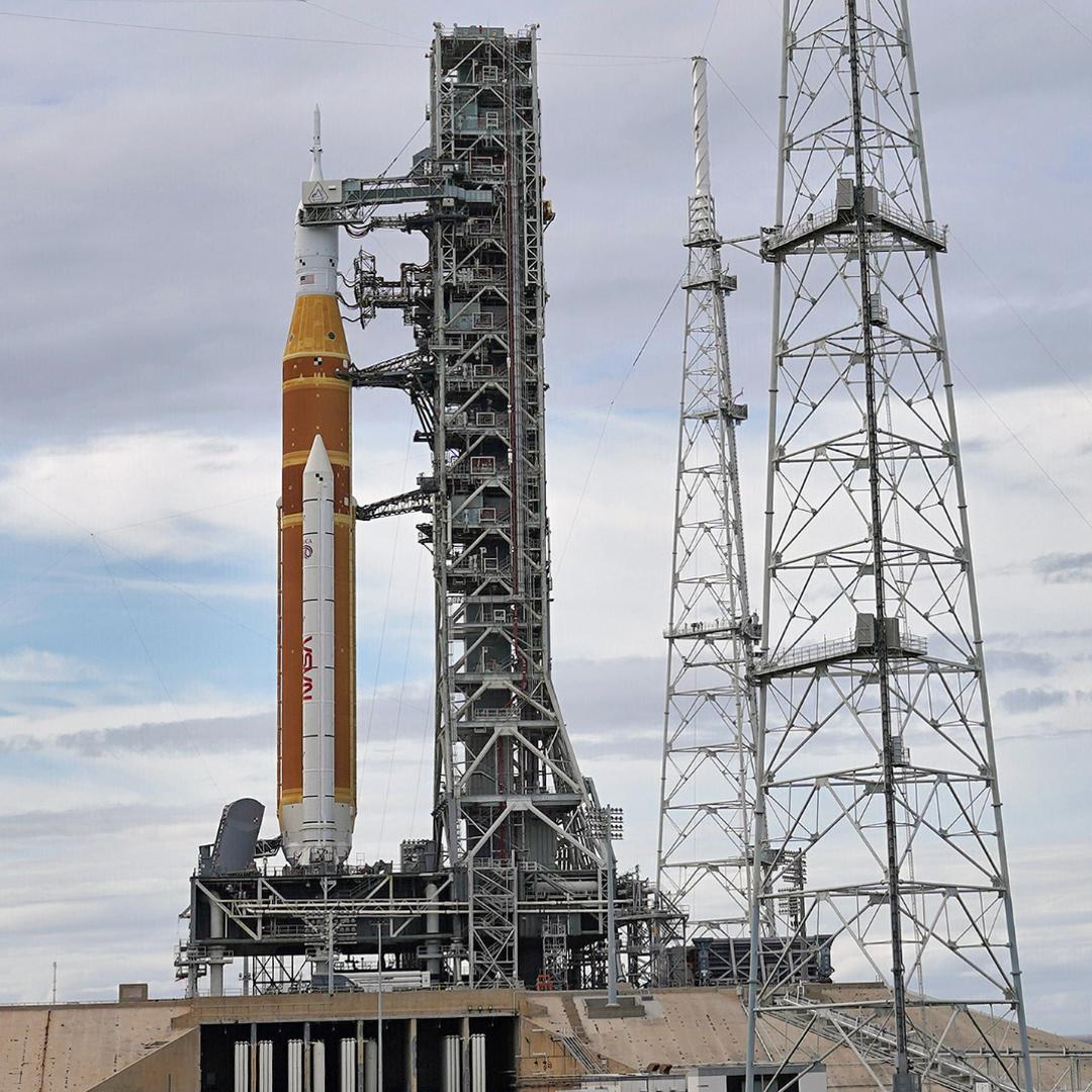 NASA begins a practice countdown for its first moonshot with astronauts ...