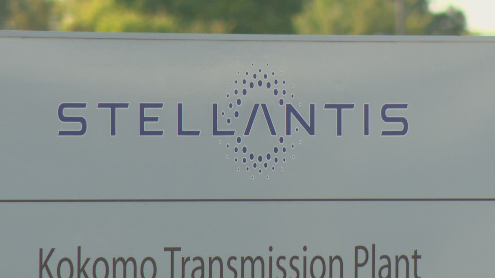 Stellantis plans to build an EV battery plant in the US - The Verge
