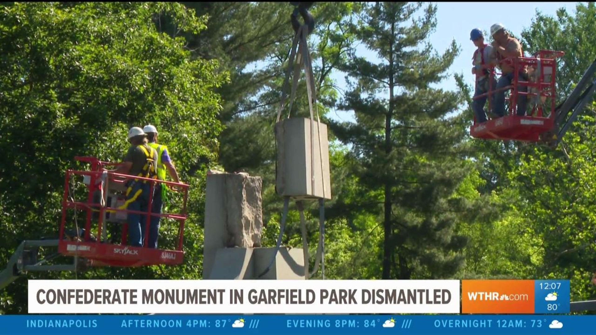 Confederate monument dismantled