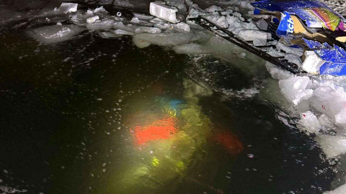 52-year-old northern Indiana man arrested after pickup truck sinks in icy lake