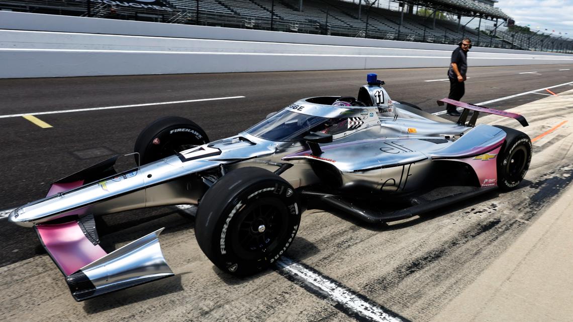 Takuma Sato avoids collision with a fox and posts 4th-fastest lap