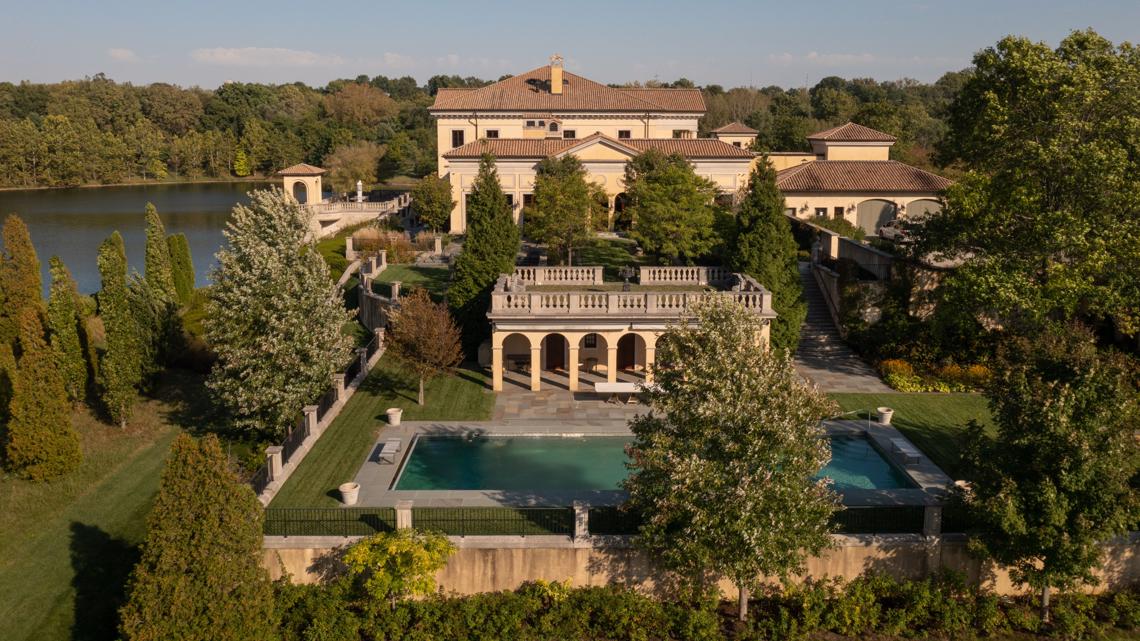 Indianapolis Linden House to showroom for RH