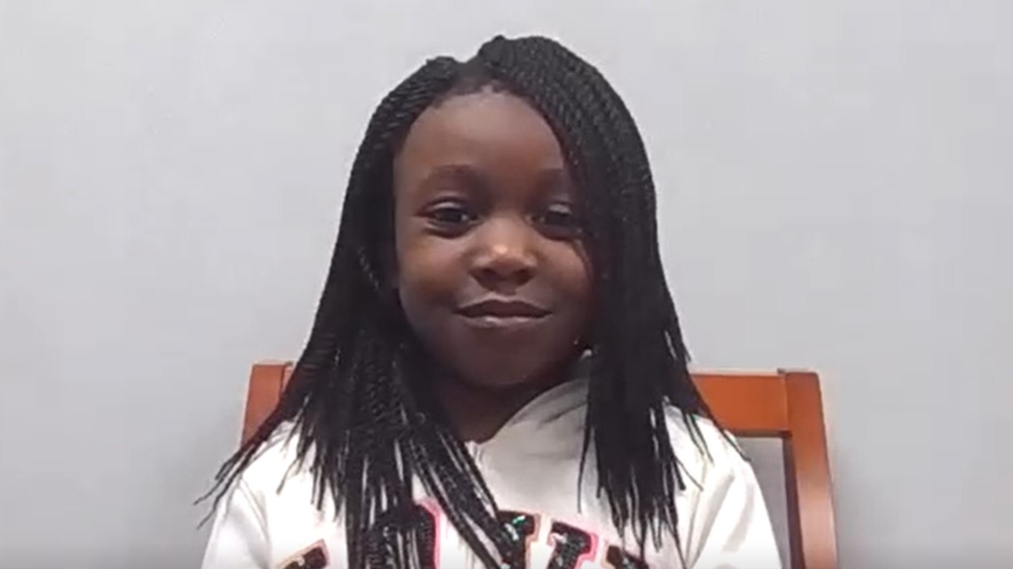 Avon honors 'hero' 9-year-old for 911 call - Vimarsana News